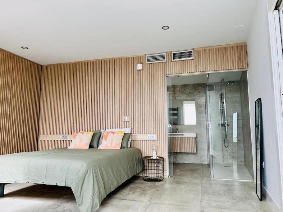 Moderno Y Completo Apartamento Frente Al Mar Malaga Exterior photo